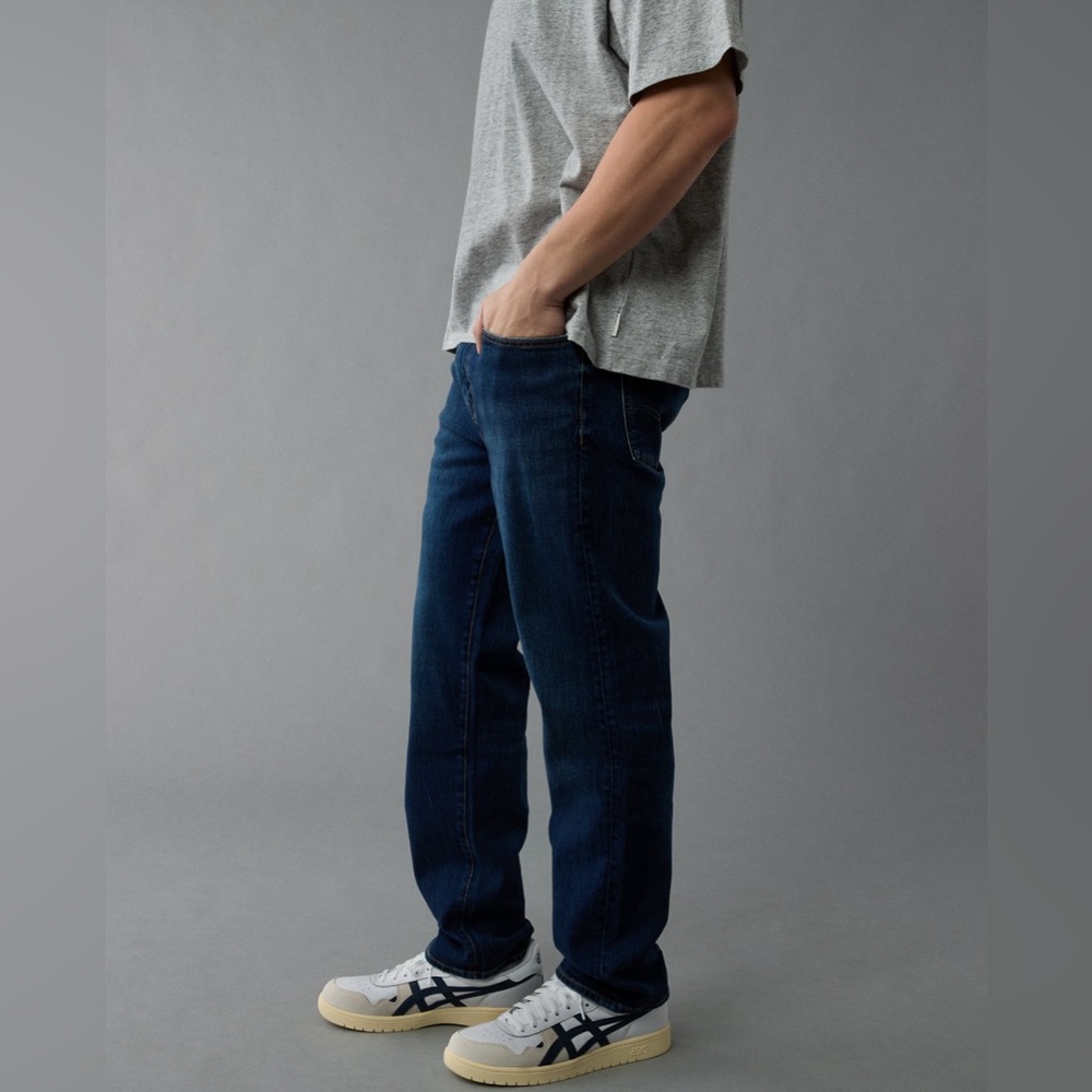 American Eagle Men’s Airflex+ Original Straight Jeans - Picture 5 of 6